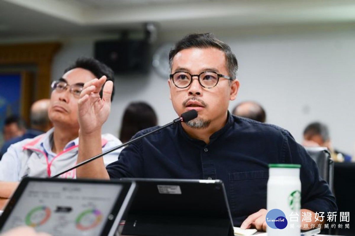 桃園市政府都發局長江南志。