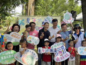 許淑華縣長重視親子休憩活動，也樂與公所合作舉辦活動。（縣府提供）