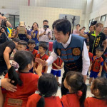 賴清德在行政院長任內，推出「生生不息」政策，希望和地方政府，共同解決人口危機。（圖／翻攝賴清德臉書）