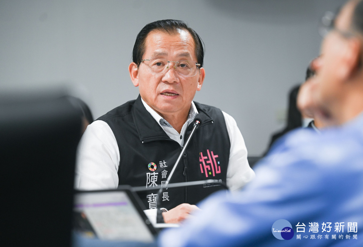 社會局長陳寶民說明。