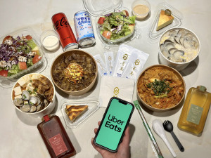 Uber Eats與台中名產屋馬餐飲集團合作，攜手旗下屋馬燒肉、涮屋馬和金韓食，推出限時「買1送1」優惠。圖片提供／業者