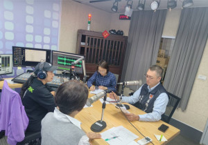 楊梅分局長親上電臺識詐宣導，全力守護民眾財產。
