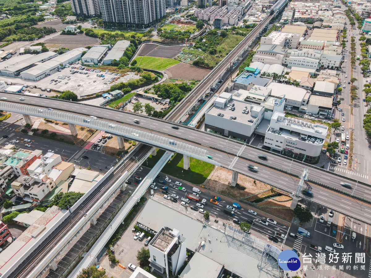 「綠空廊道串聯自行車跨橋工程」獲土木工程類優等