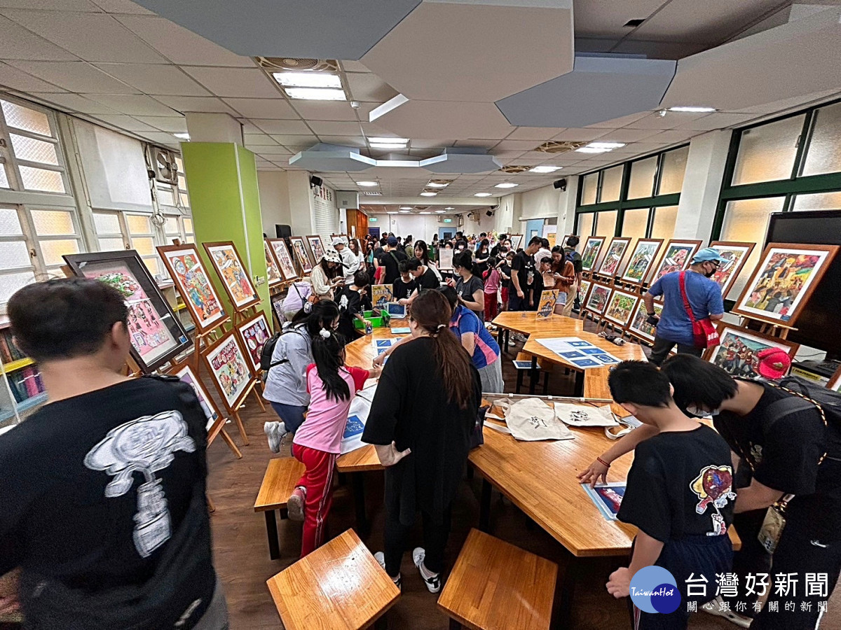 山豐校內美展「藝憶山」展現學生創作巧思