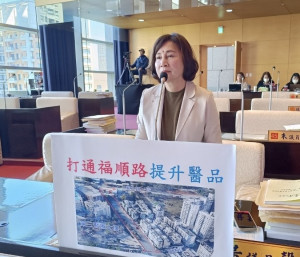 市議員黃馨慧爭取超級大巨蛋在西屯
