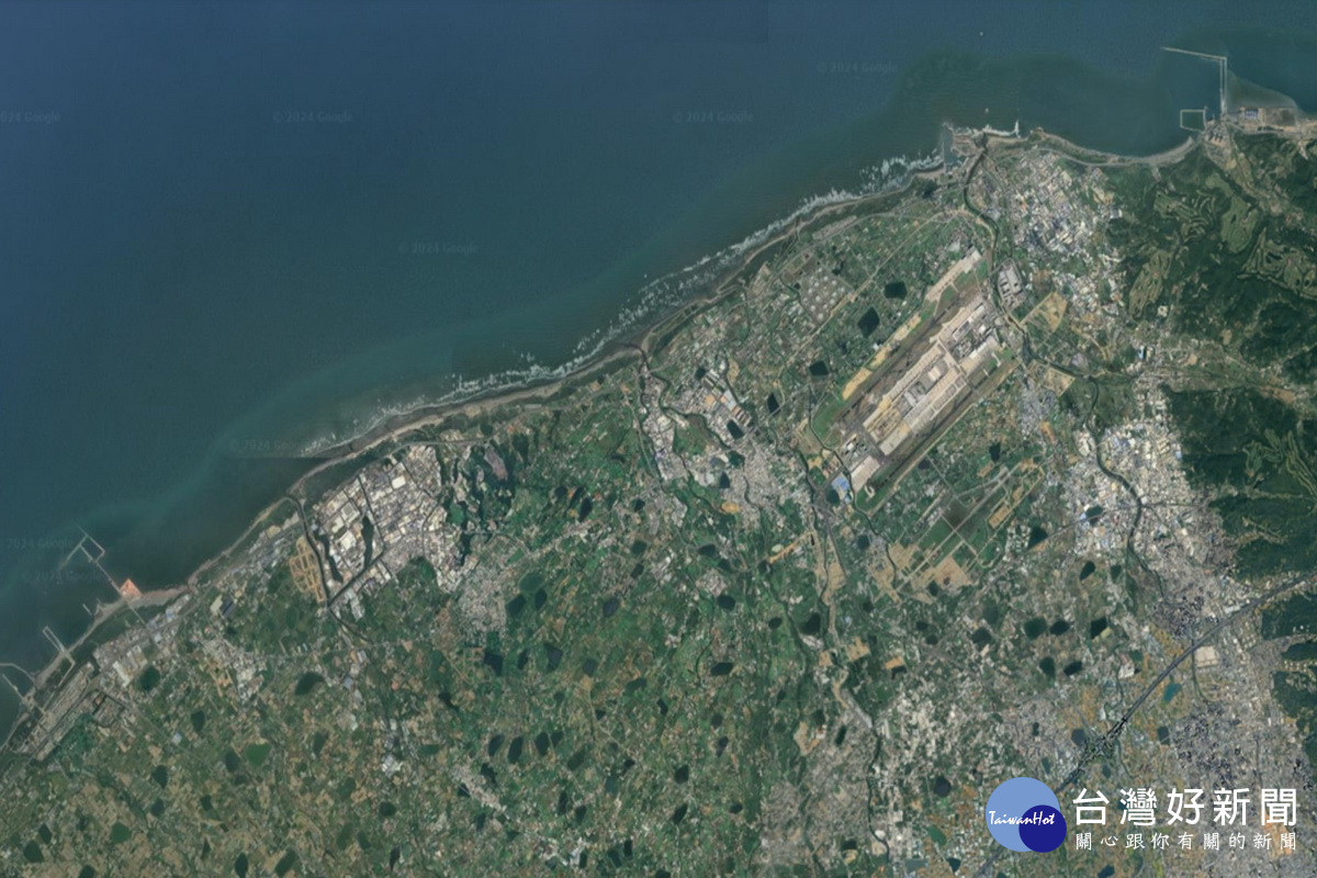 桃市府都發局推全台首創公設地圖-海岸線空拍。<br />
