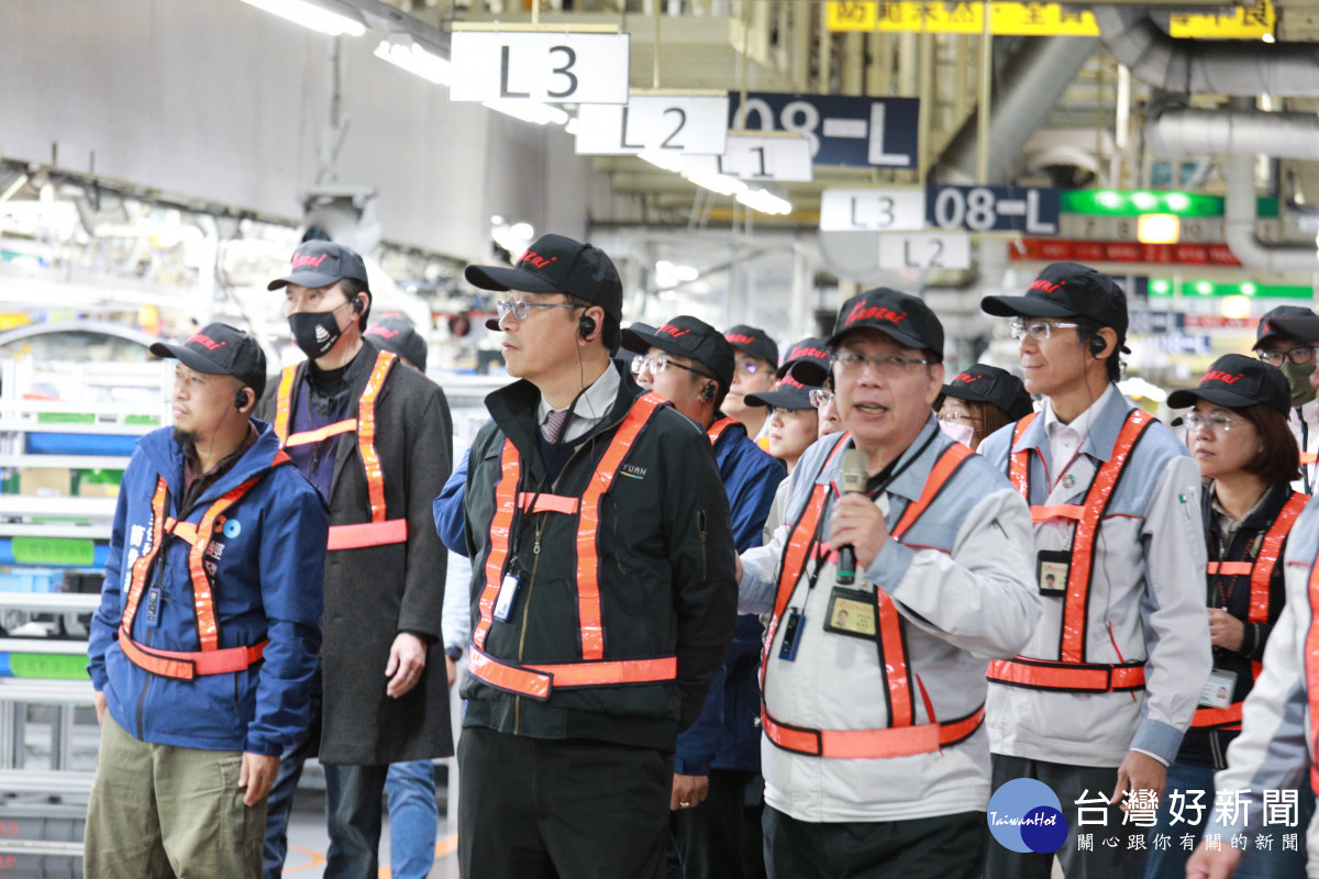 桃市府參訪國瑞汽車擴散低碳製造經驗 。