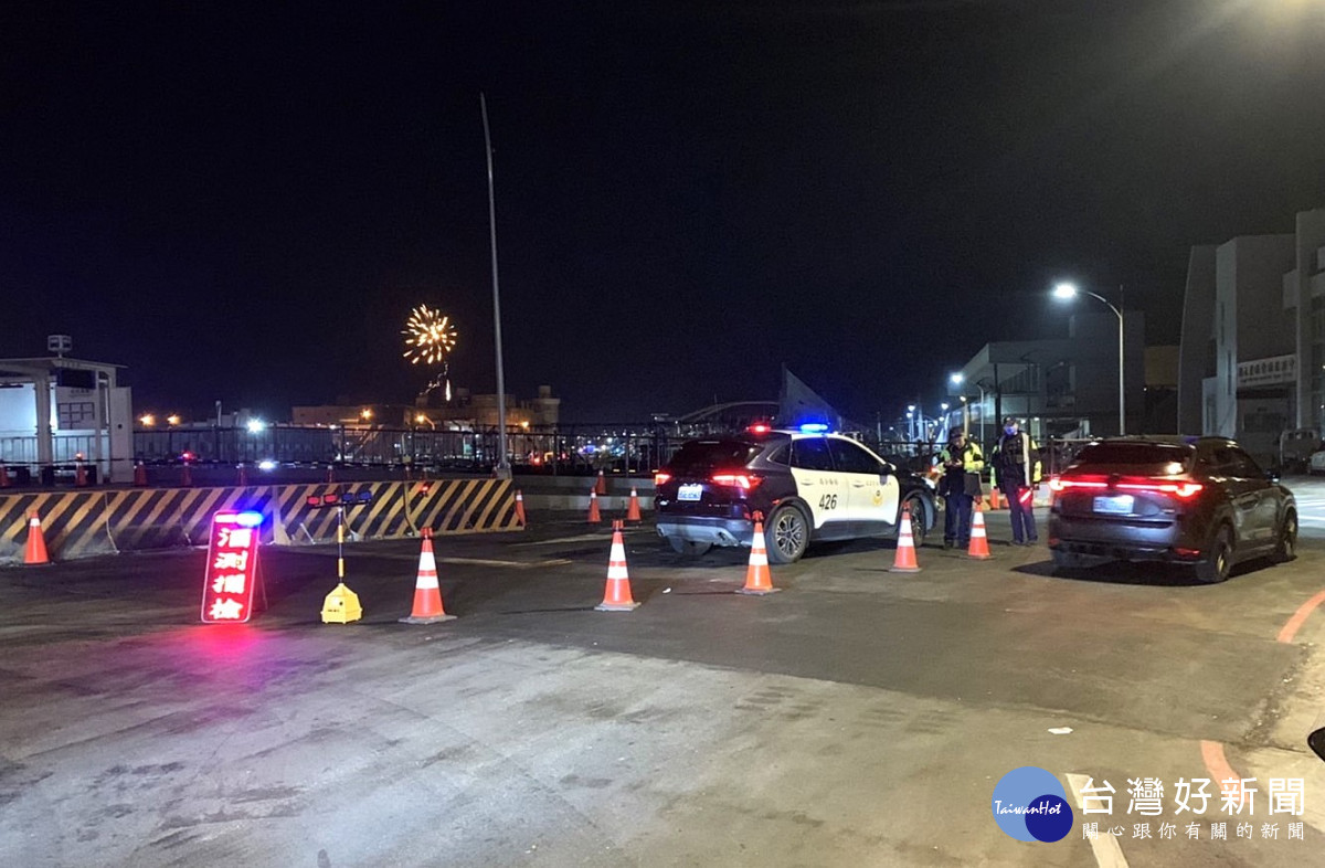 楊梅警分局跨年夜強力執法，永安漁港飆車歪風有效遏止。<br />
<br />
