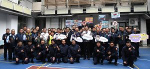 桃園警察春節不打烊，市長張善政親赴警分局慰勞。