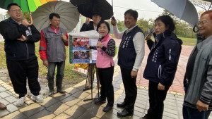 立委楊瓊瓔及地方議員辦理大雅體育園區建置5人制足球場說明會。