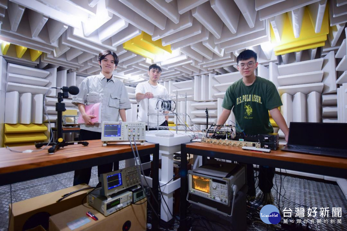 中原大學學士班新生註冊率連續五年百分百，充分展現辦學實力。(圖為電資學院無響室)