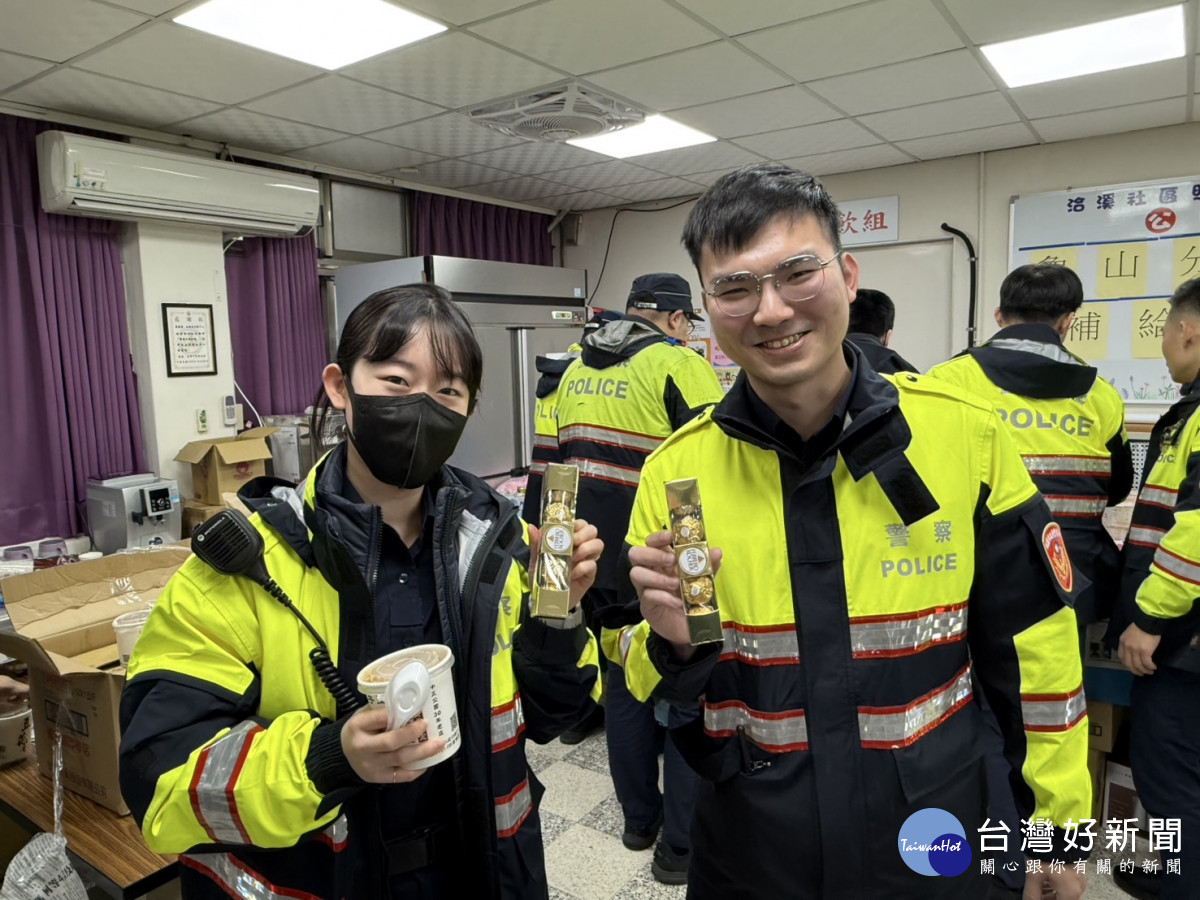 龜山警為燈會執勤員警備妥情人節佳禮，<br />
溫暖警眷心。