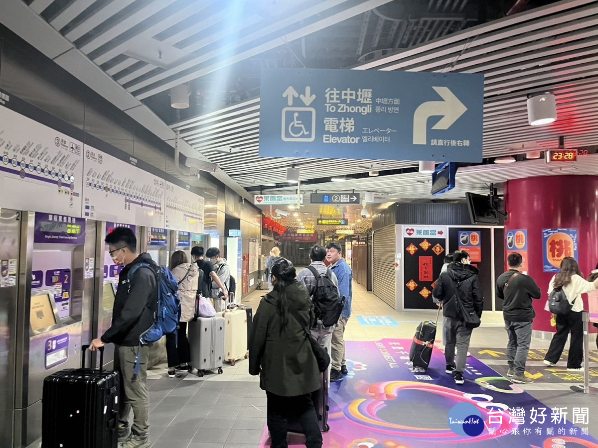 台灣燈會首週六湧進220多萬人次　機場捷運1小時完成散場疏運 台灣好新聞 第2張