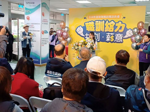▲高市府身心障礙者職訓班開訓，邀學長姊到場感心分享。