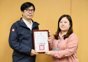 ▲高市社會局落實廉政宣言，廉潔楷模連三年獲選。