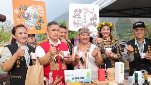 ▲高市桃源區美蘭部落舉辦114年全國原住民族運動會聖火引燃儀式。