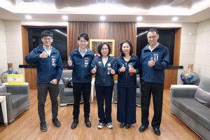 ▲高市府新任首長拜會高雄市議會，議長康裕成表達高度期許。