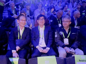 ▲陳其邁參加NVIDIA GTC大會，與華碩董事長施崇棠同坐VIP區。