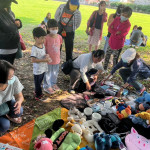 免廢市集民眾設攤情形