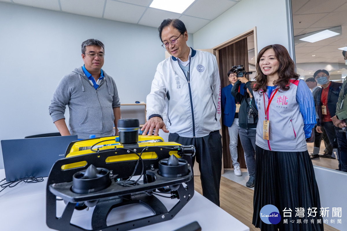 A8桃園智慧產業加速器基地進駐團隊展示相關成果。