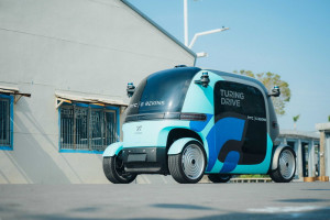 ▲HTC宏達電為迎接春假旅遊潮，即日起推出「高雄遊港自駕車」4月限定活動。