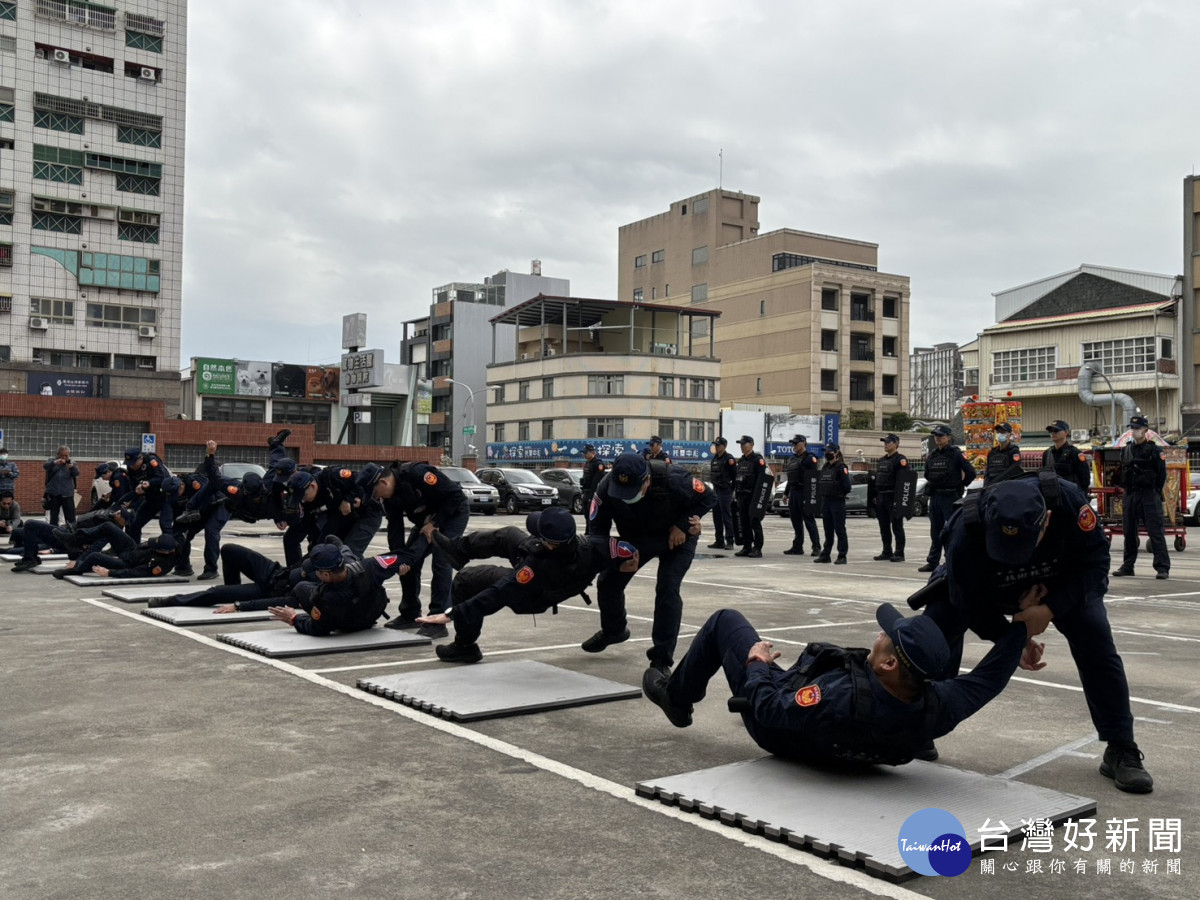 強化大甲媽祖遶境維安，縣警局成立「機動應變隊」。圖／記者鄧富珍翻攝