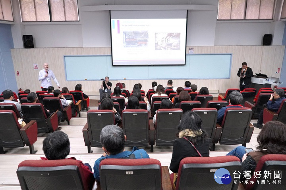 中華大學日前邀集全台8所大專院校共48位學者與教師，舉辦「EMI教學研討會」。