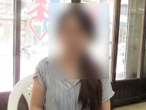 女會計在母親陪伴下，希望找冥婚。