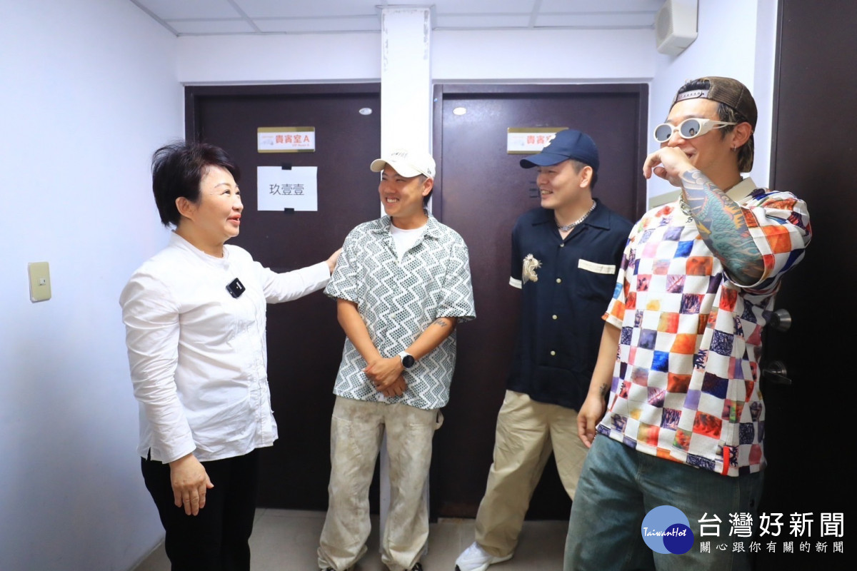 盧市長探班玖壹壹
