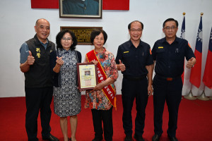 母親節前夕雙喜臨門　警察模範母親光榮表揚