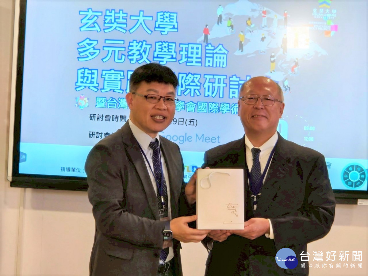 玄奘大學校長簡紹琦與日本台灣交流協會高雄事務所長奧正史。