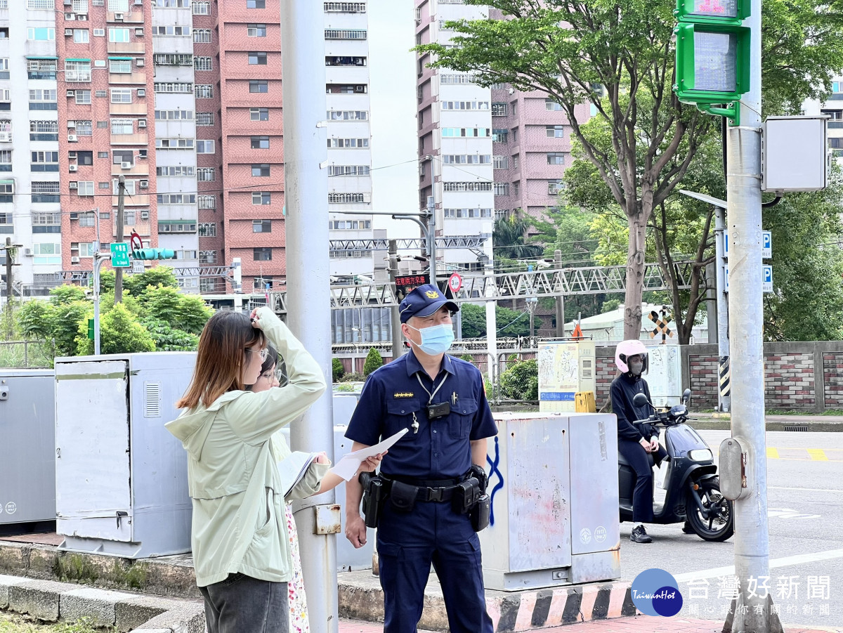中壢警攜手專家學者會勘易肇事路口，強固交通安全網。