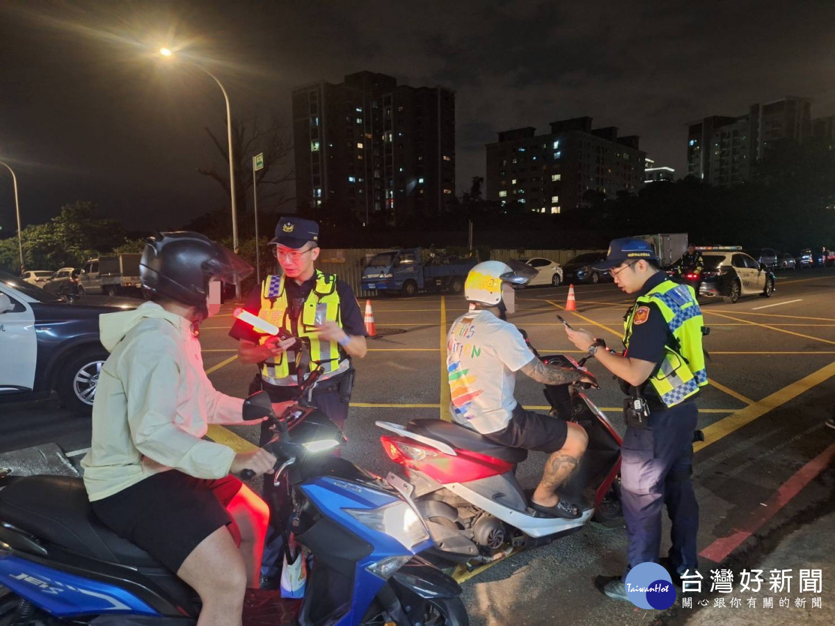 楊梅警執行連串專案勤務取締不法，強力打擊「酒後駕車、噪音車、砂石車」。