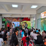 林保署南投分署派員前往信義鄉希娜巴嵐國小透過生動有趣的方式，讓學童在遊戲與互動中理解誠信廉潔的重要性。（林保署南投分署提供）