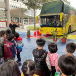 學童實境體驗大型車視野死角　從生活中落實交通安全守護力