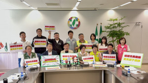 中市兒虐案頻傳 民進黨團開記者會批媽媽市長不要裝睡