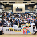 來自崑山科大、南臺科大等4校的65位雙軌生，歡慶畢業。
