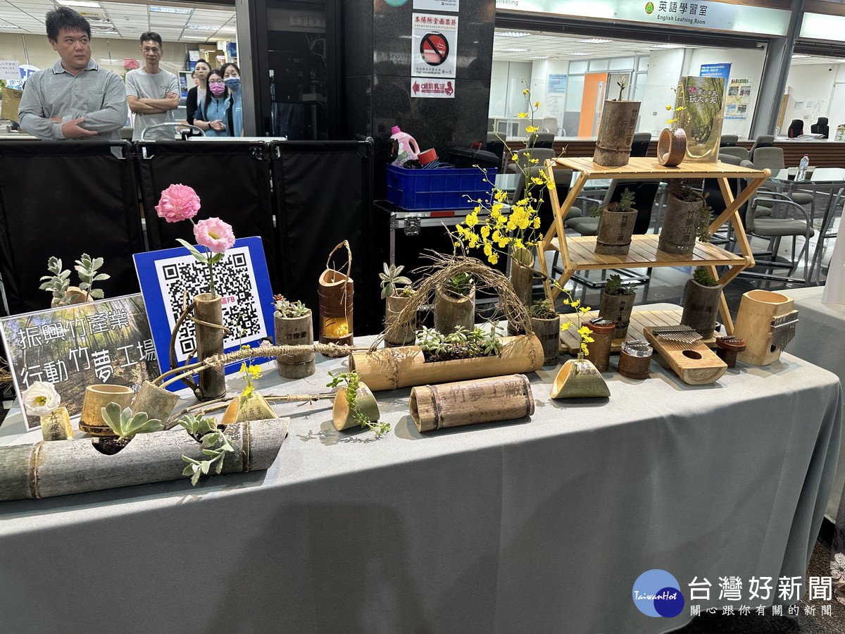 竹子可以多元運用秒成藝術品。（記者扶小萍攝）