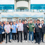 桃園市長張善政前往新屋區，視察海洋客家休閒農業區與貴賓大合照。