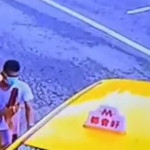 男子偷走鯊魚劍後搭計程車離去／陳致愷翻攝