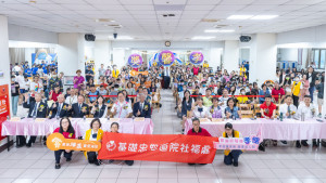 桃園市長張善政出席「114年基礎忠恕《孝馨獎》孝悌事蹟表揚典禮」。