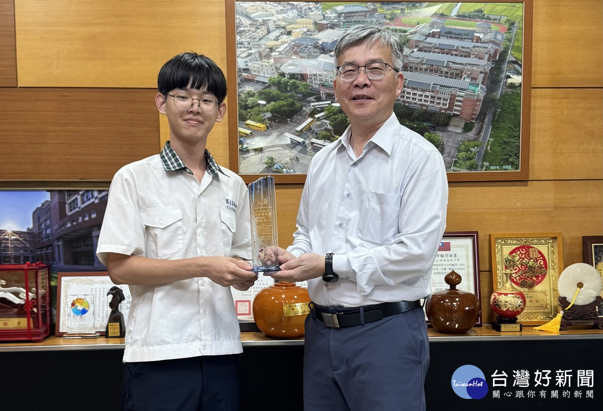 溪高「中台灣聯合文學獎」獲得12個獎項   再度拿下首獎