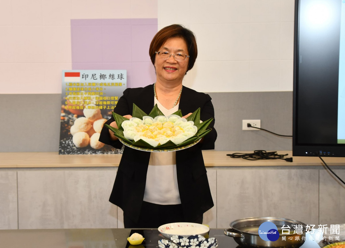 蔗里美食堂縣長手做料理。圖／記者鄧富珍翻攝
