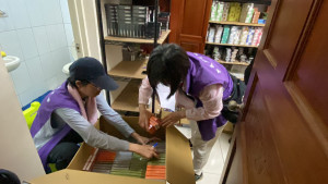 嘉義縣衛生局及警察局聯合在民雄鄉東湖村查獲一處大型地下電子煙倉儲／嘉義縣府提供