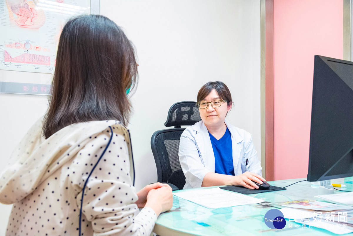 楊珮音主任表示，周產期心肌病變罕見又致命，高齡、多胞胎及妊娠高血壓孕婦為高風險群，及早診斷、專科團隊照護是關鍵。圖／彰基醫院提供