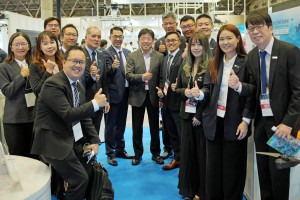 工研院參展Japan Drone臺灣館，展示包括長航時燃料電池無人機、物流無人機、AI無人機隊系統等六大技術。