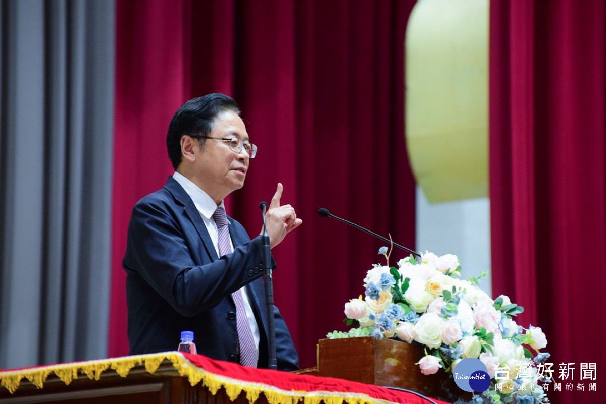 桃園市長張善政出席致賀，強調課程的價值不僅在於成績，更在於所蘊含的核心精神。