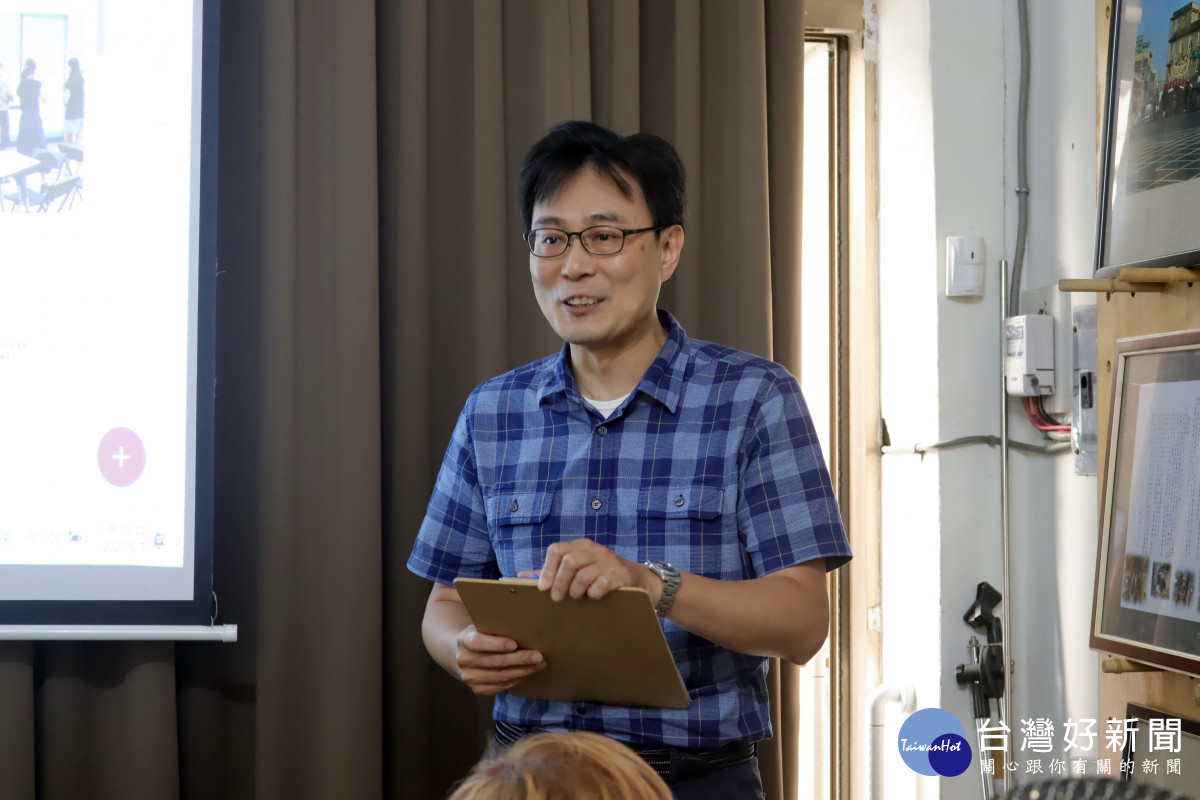 國立臺灣藝術大學張連強教授給予教師課程回饋