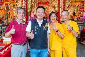 蘇副市長與出席人員合影。