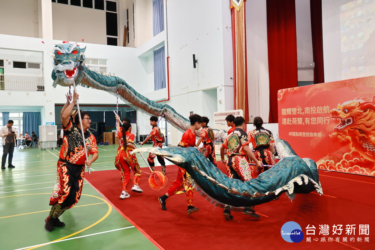 營北國中帶著新龍舞得更傳神。（縣府提供）